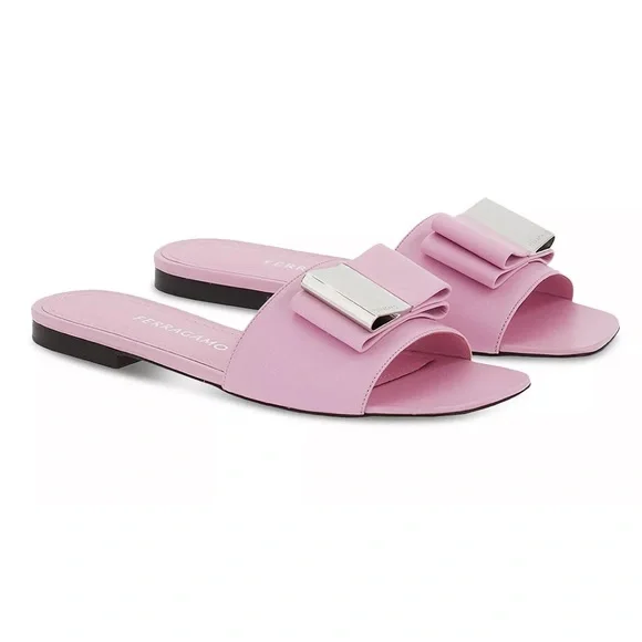 サンダル・ミュール SALVATORE FERRAGAMO Pastel Pink Rubber Lilou Slippers FERRAGAMO Salvatore Ferragamo Women Pastel Pink Rubber Lilou